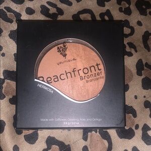 Younique Beachfront Bronzer in Hermosa